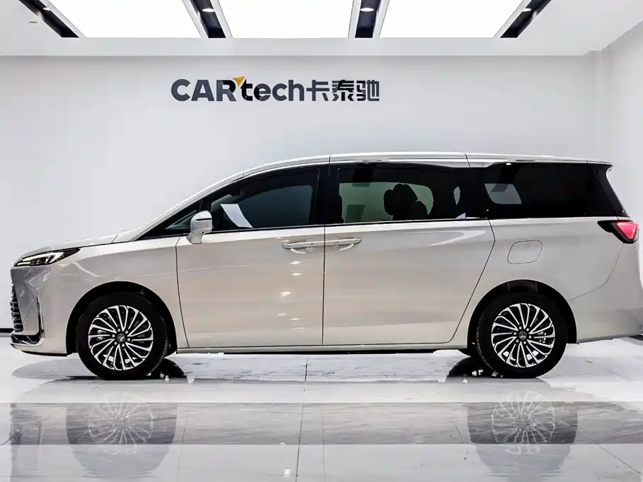 Buick GL8 2025 Premium