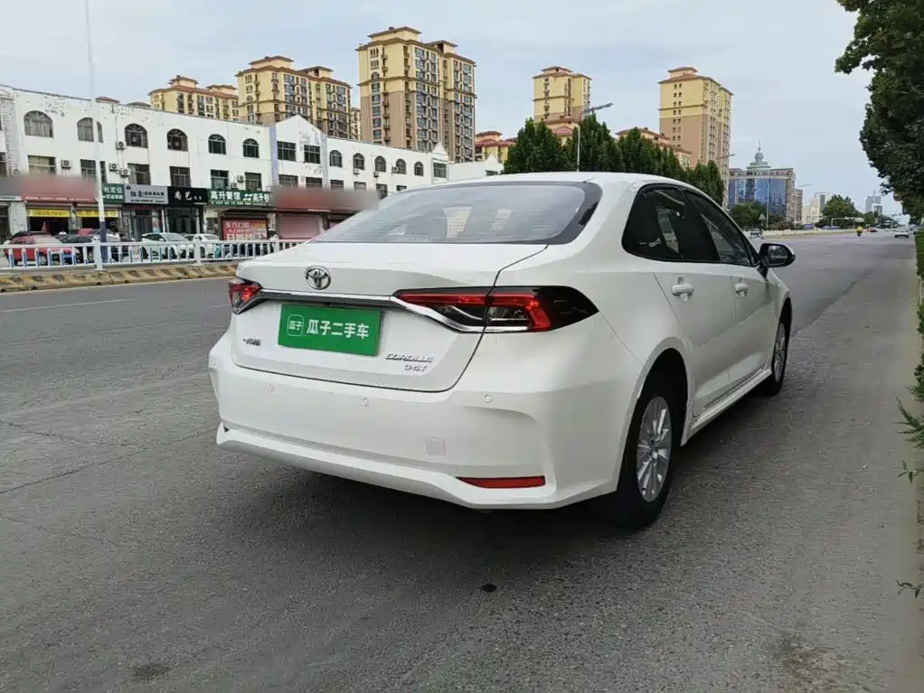 Toyota Corolla — миниатюра 7