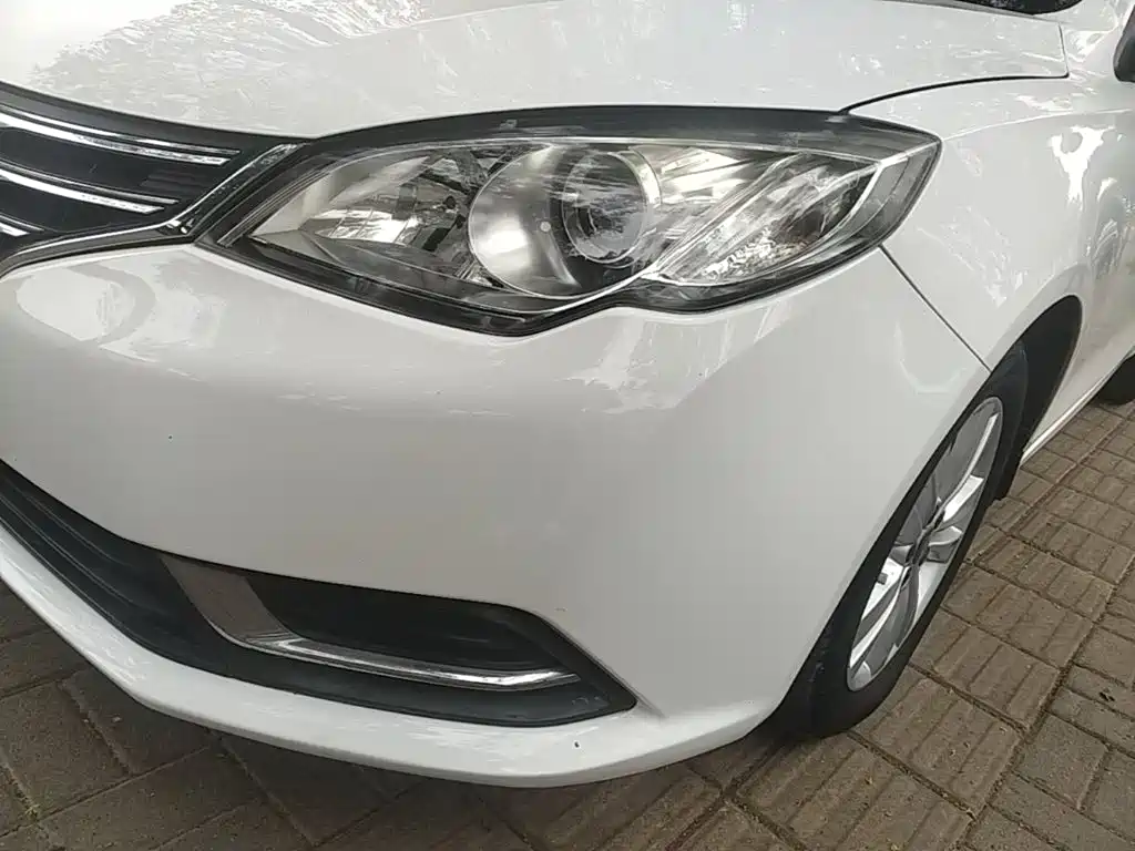 Roewe 360 — миниатюра 24