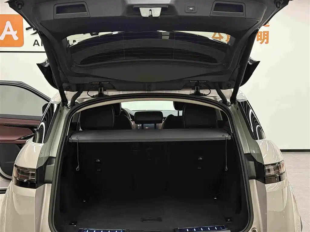 Land Rover Evoque — миниатюра 15