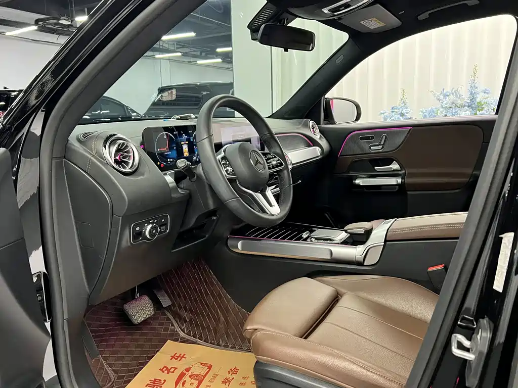 Mercedes-Benz GLB — миниатюра 4