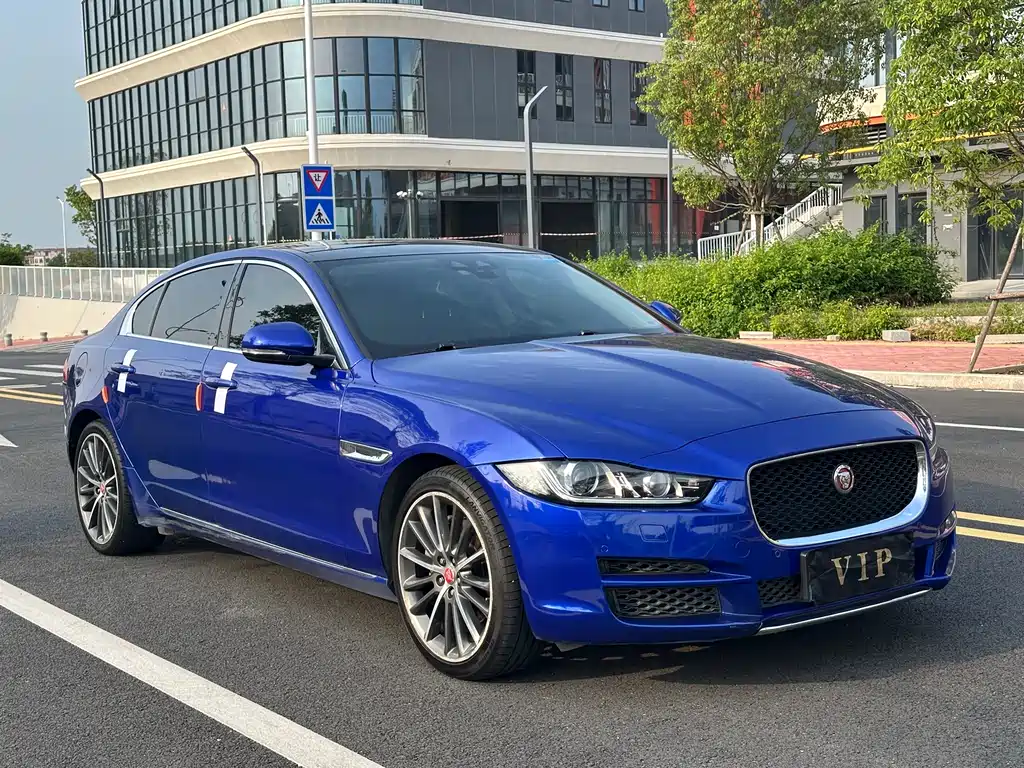 Jaguar XEL 2.0T 200PS Debut Limited Edition, фото 3
