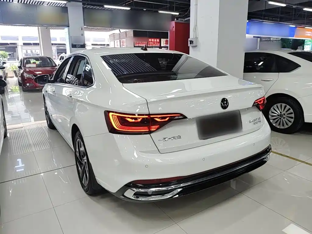 Volkswagen Sagitar — миниатюра 5