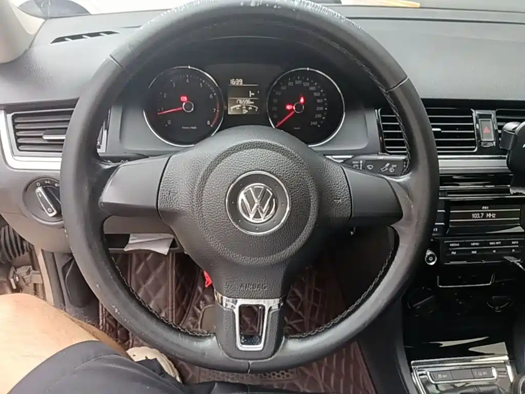 Volkswagen Bora — миниатюра 11