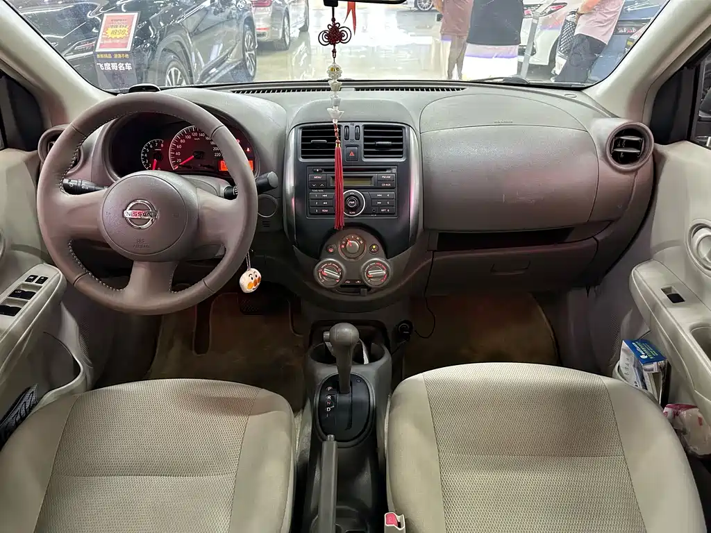 Nissan Sunny — миниатюра 5