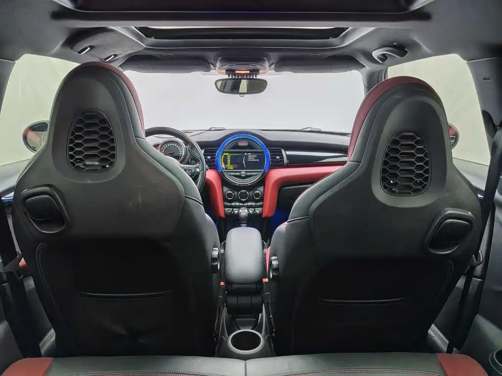 Mini JCW 2015 2.0T JOHN COOPER WORKS