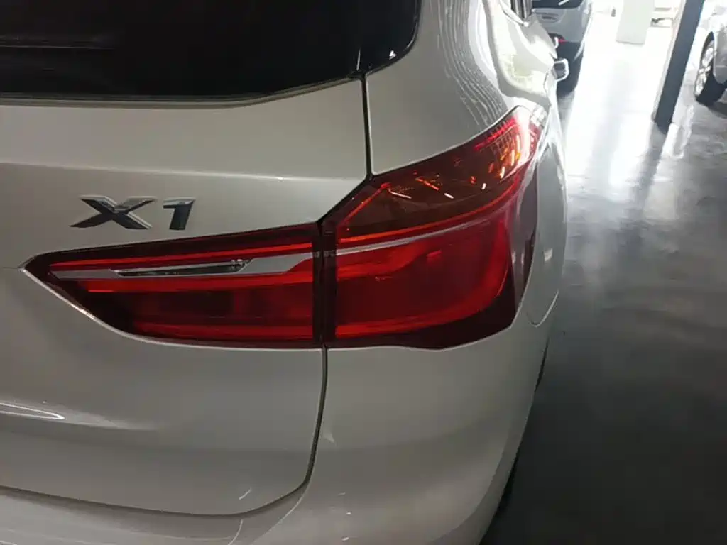 BMW X1 — миниатюра 8