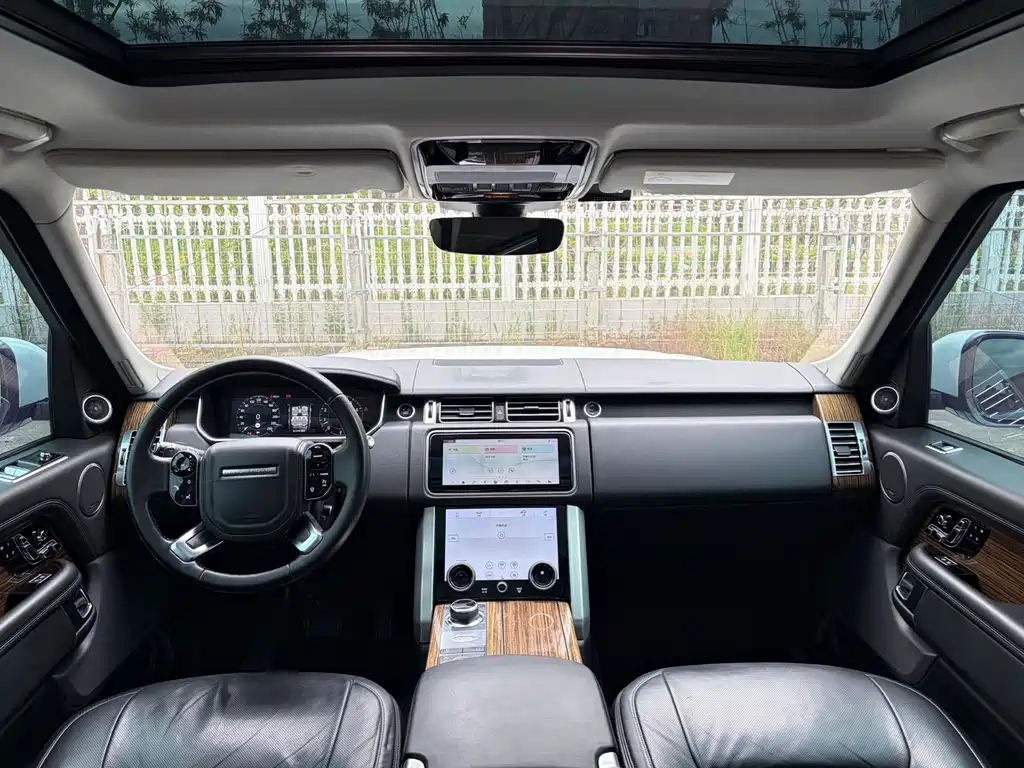 Land Rover Range Rover — миниатюра 11