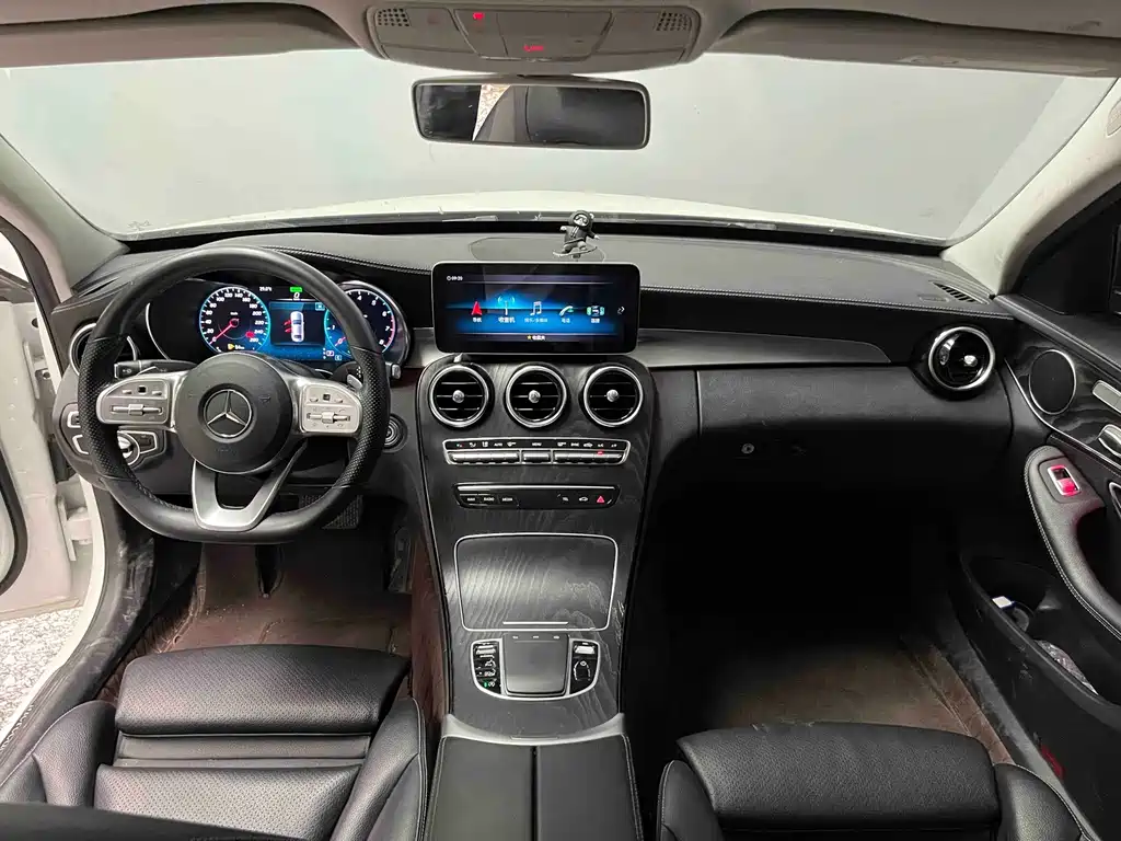 Mercedes-Benz C-Class — миниатюра 10