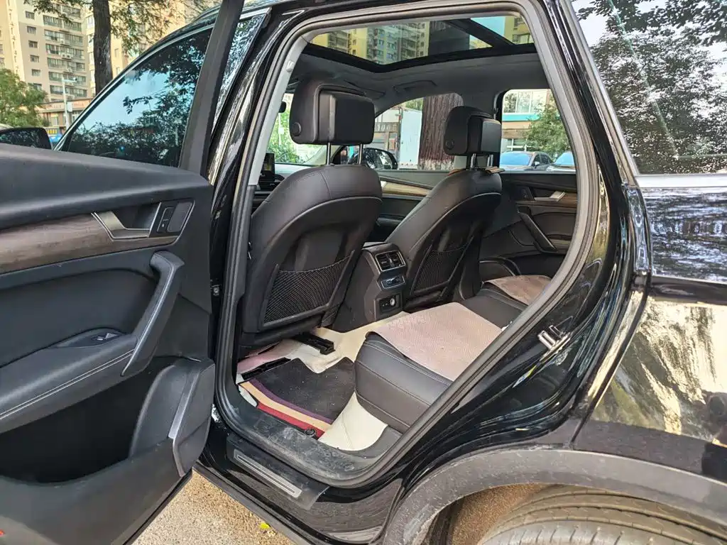Audi Q5L — миниатюра 5