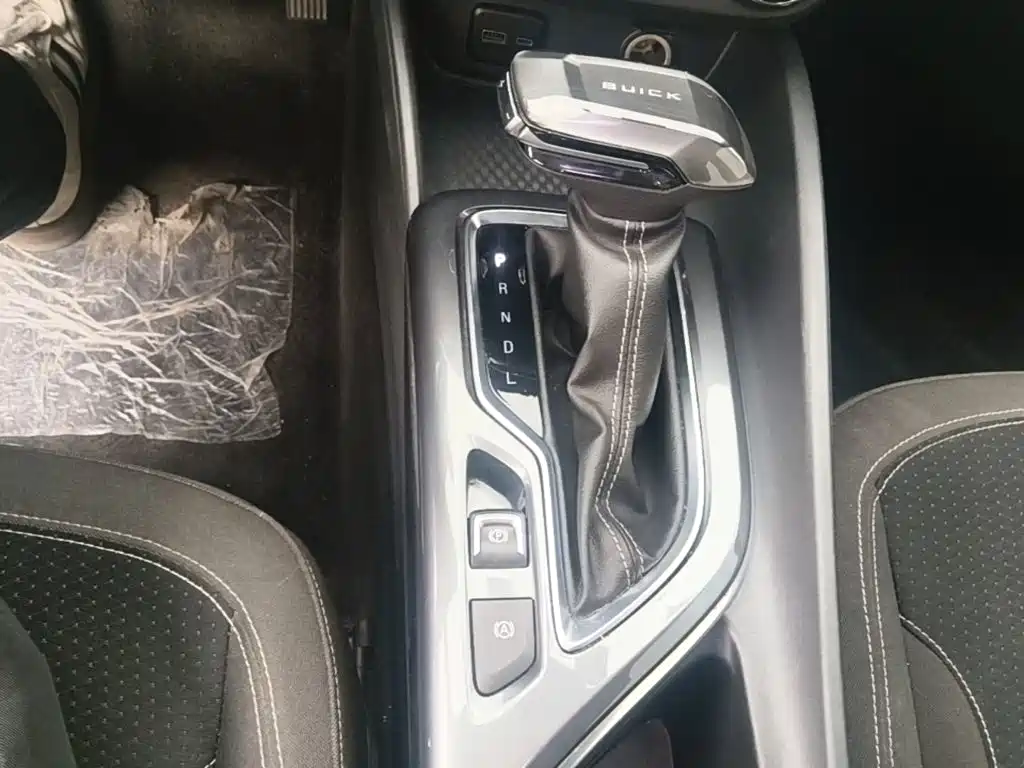 Buick Verano — миниатюра 14