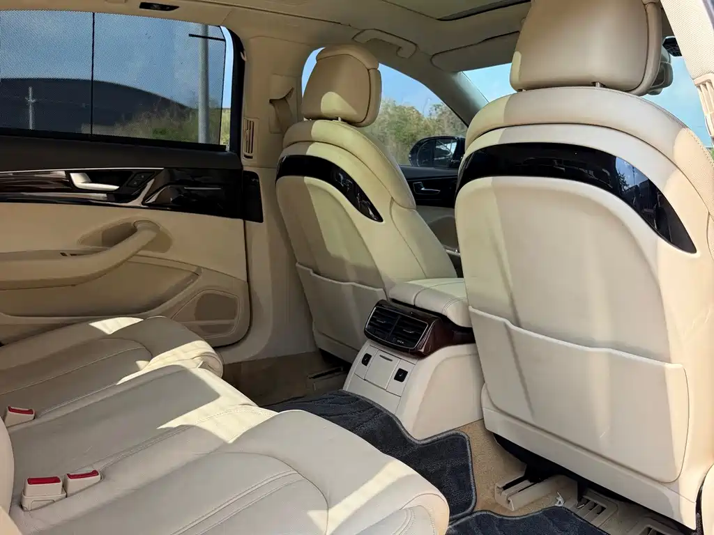 Audi A8 — миниатюра 9