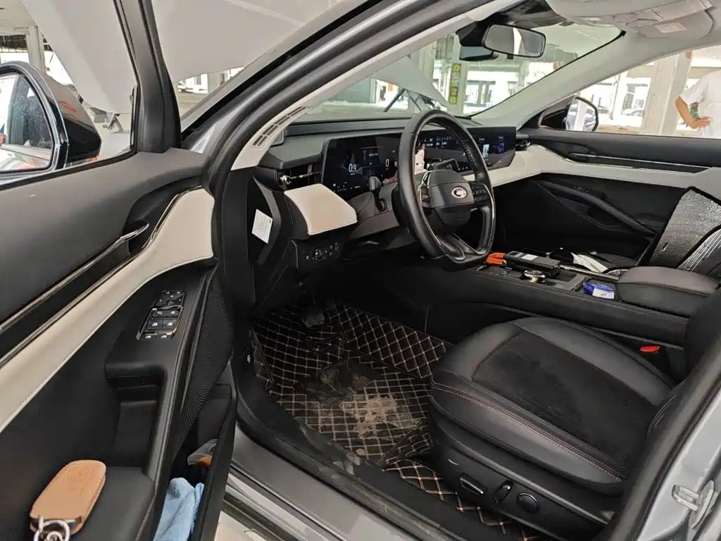 Ford Mondeo — миниатюра 14