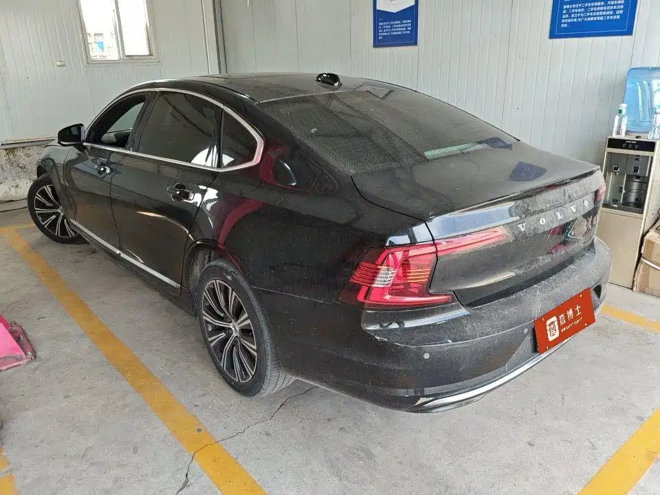 Volvo S90 — миниатюра 3