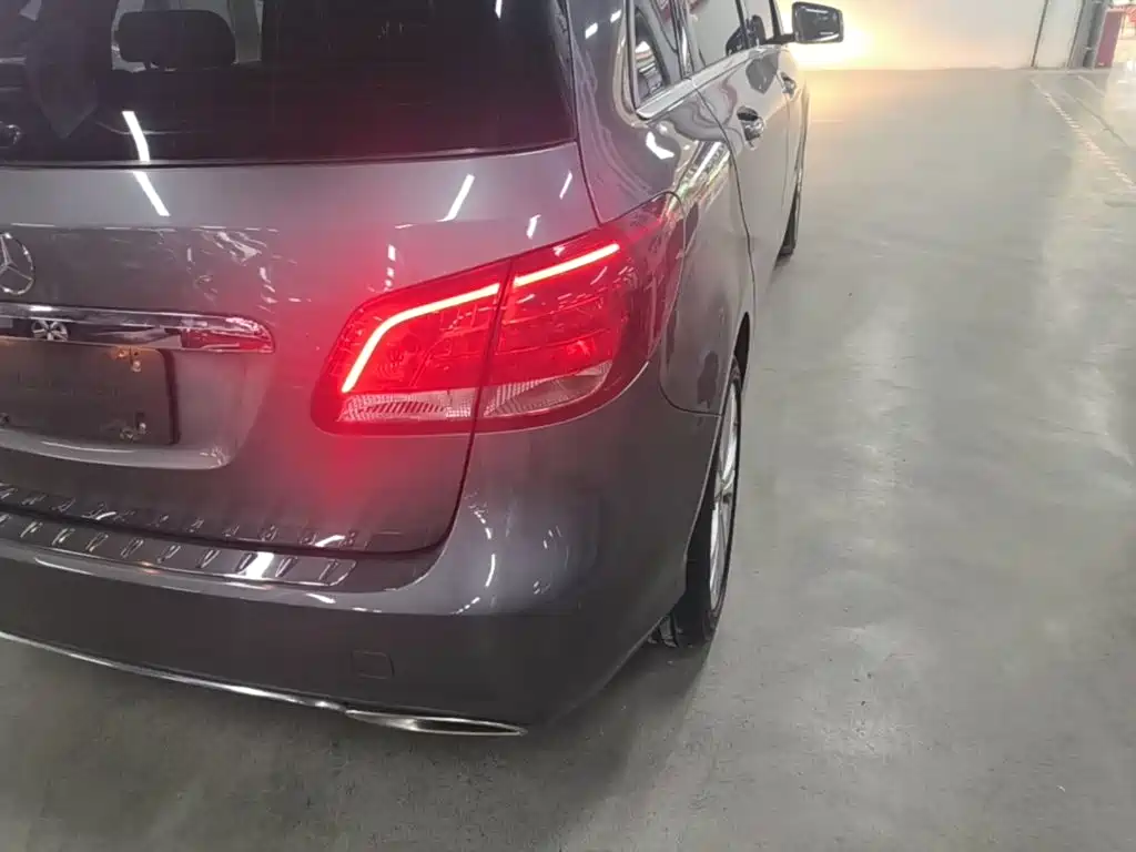 Mercedes-Benz B-Class — миниатюра 8