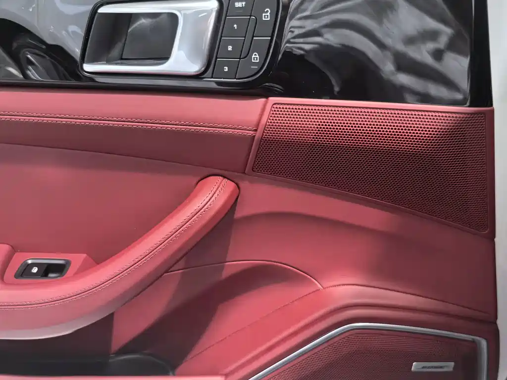 Porsche Panamera — миниатюра 5