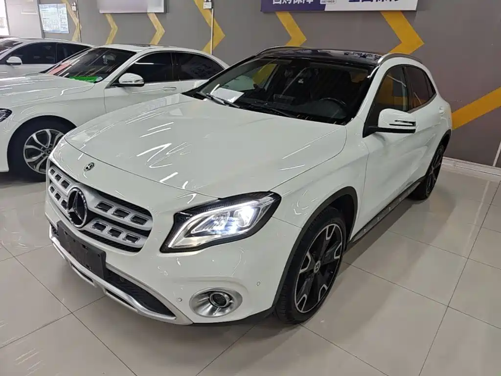 Mercedes-Benz GLA — миниатюра 2