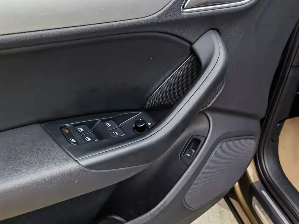 Audi Q3 — миниатюра 14
