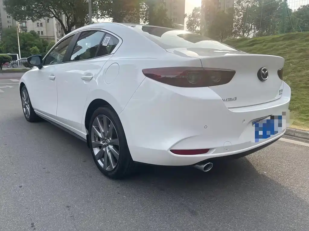 MAZDA 3 ANGKESAILA