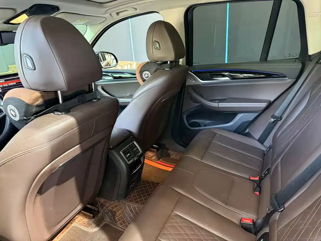 BMW X3 — миниатюра 10