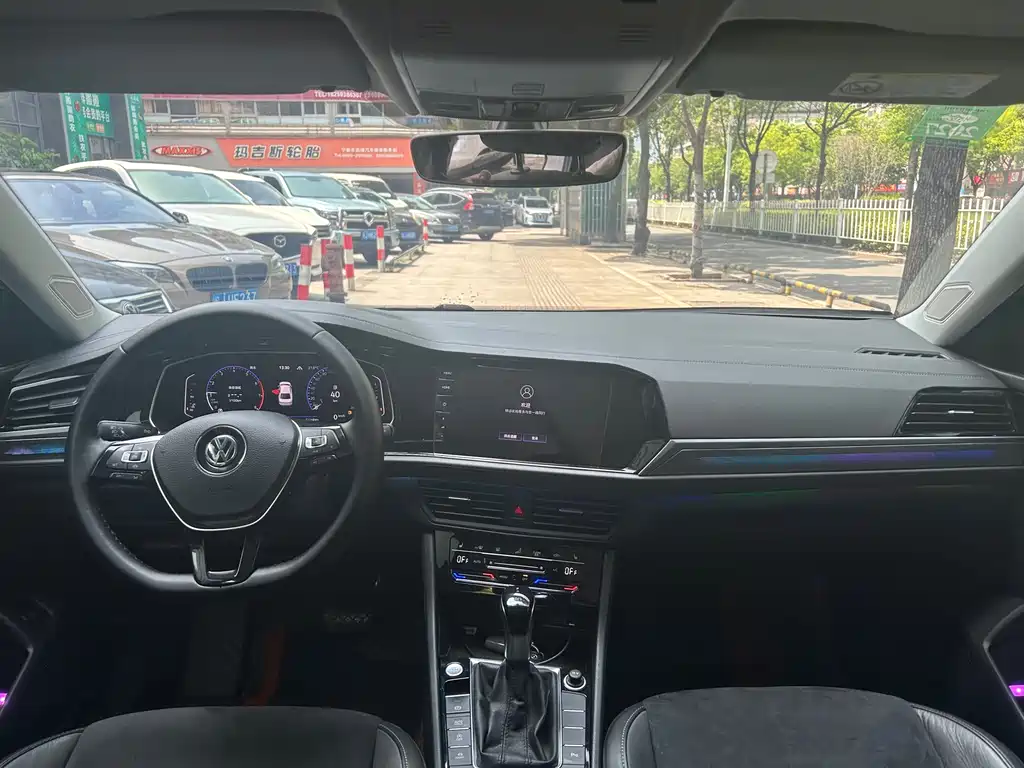 Volkswagen Sagitar - фото 5