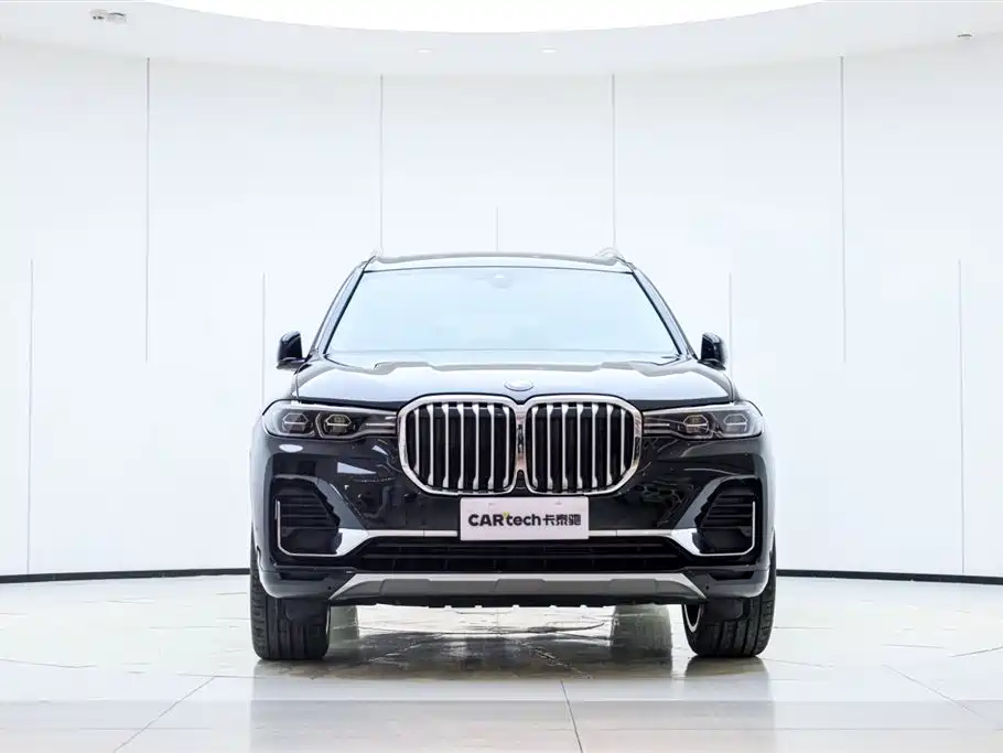 BMW X7 2022 xDrive40i Lead Luxury