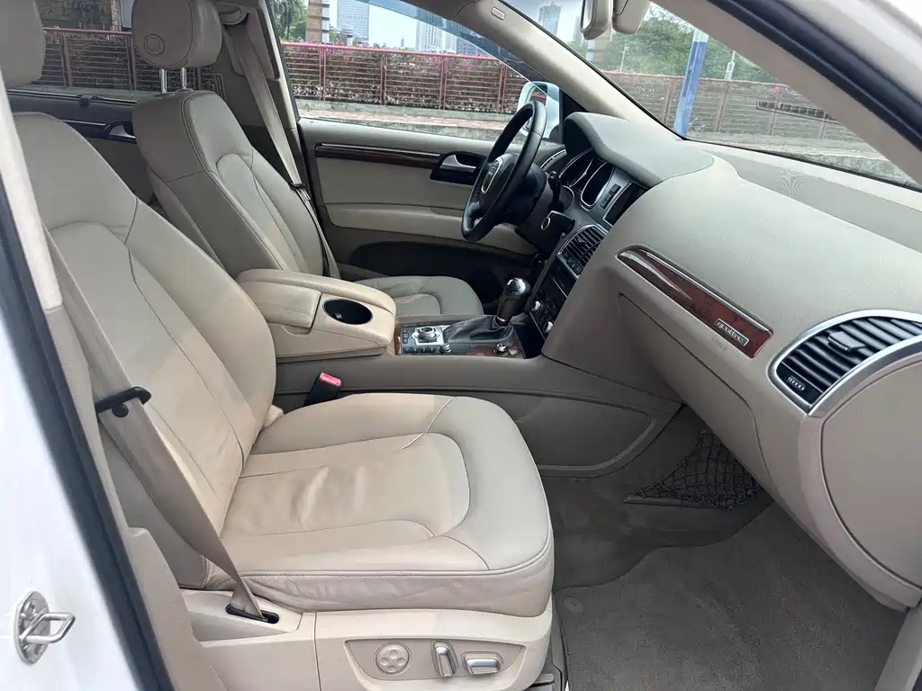 Audi Q7 2012 3.0 TDI Lead