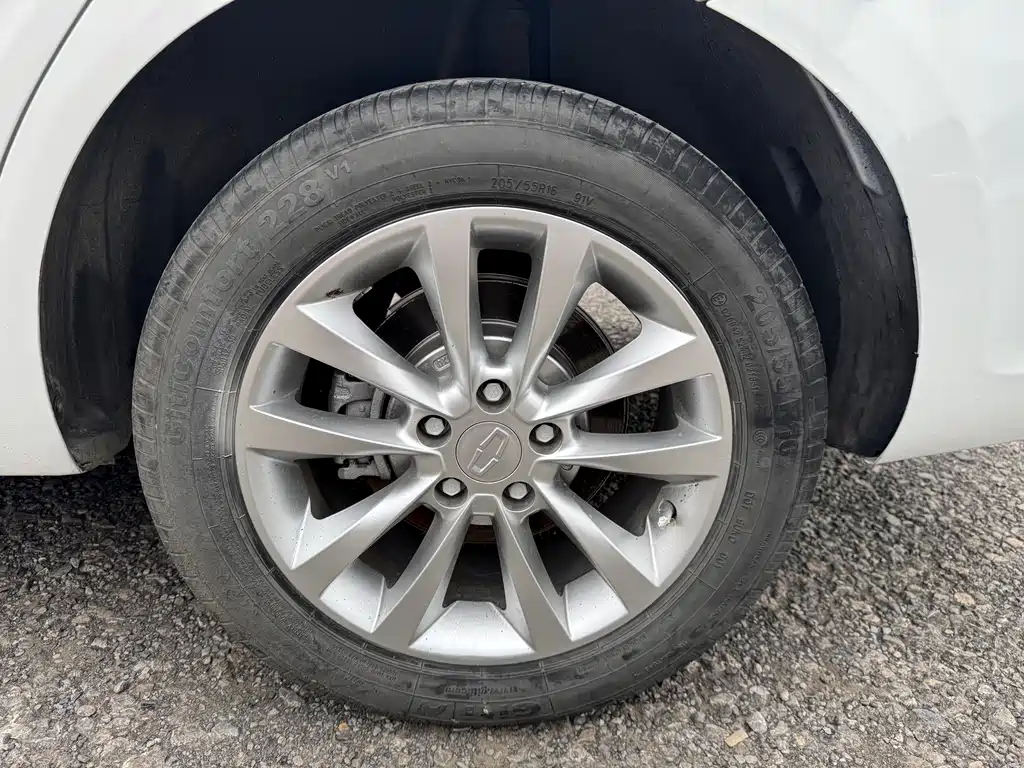 Guojin Auto Junxing — миниатюра 13
