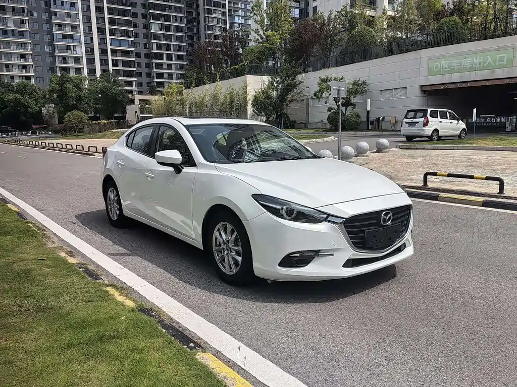 MAZDA 3 ANGKESAILA