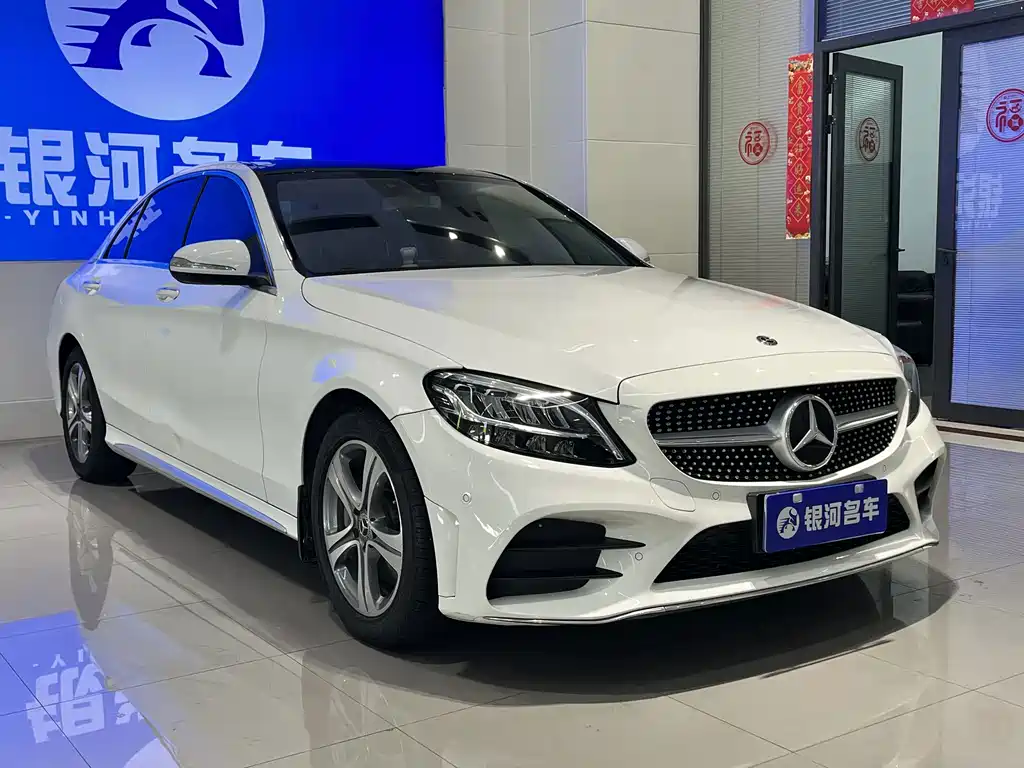 Mercedes-Benz C-Class — миниатюра 3