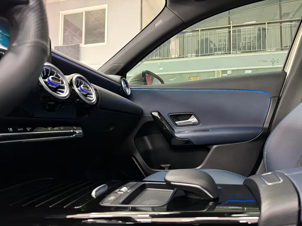 MERCEDES-BENZ A CLASS