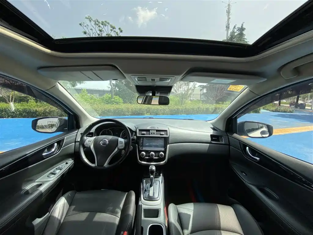 Nissan Tiida 2021 1.6L CVT