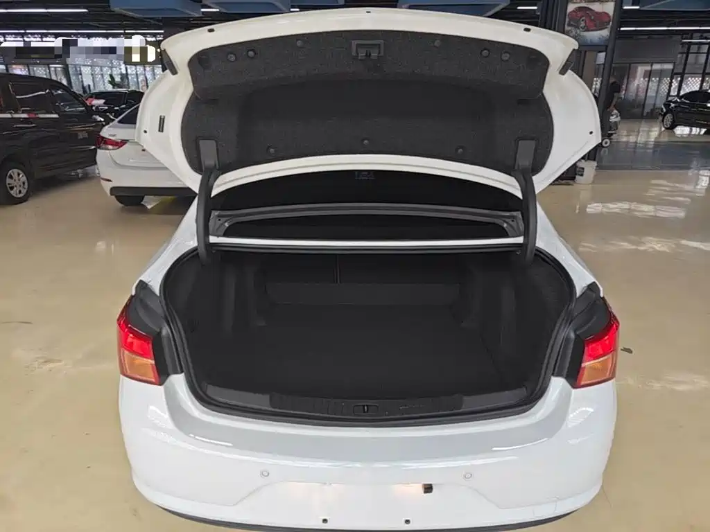 Buick Verano — миниатюра 19