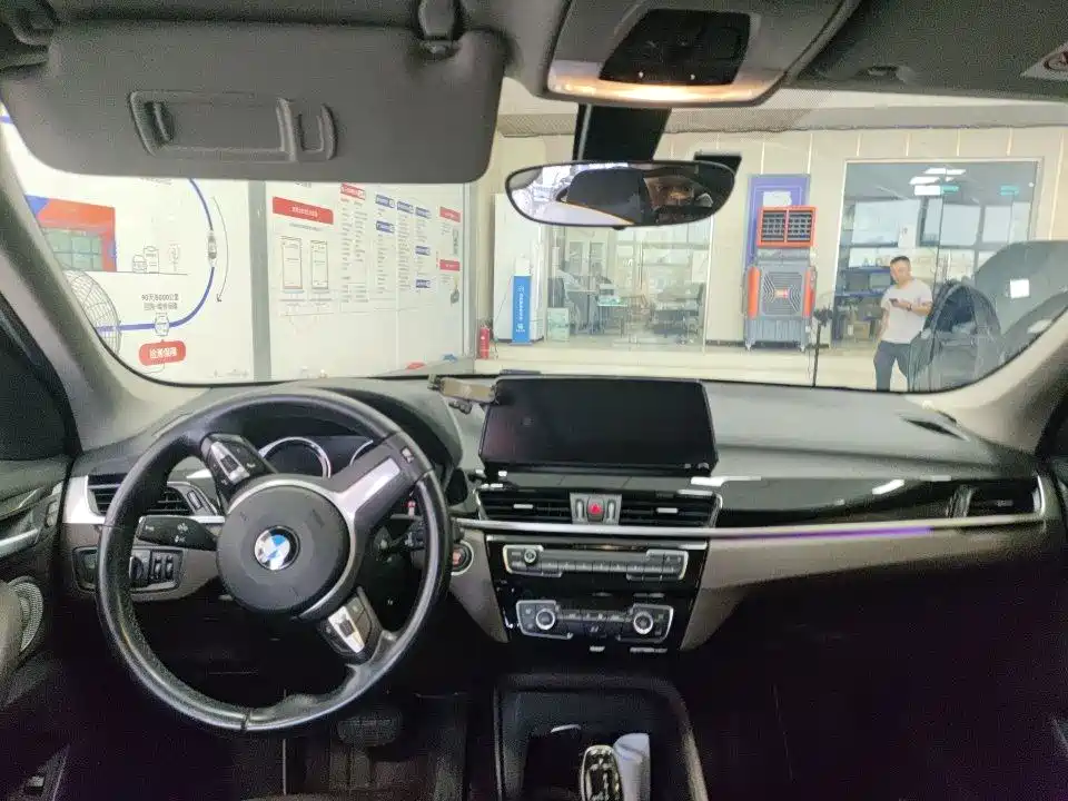 BMW X1 2021 sDrive25Li Lead
