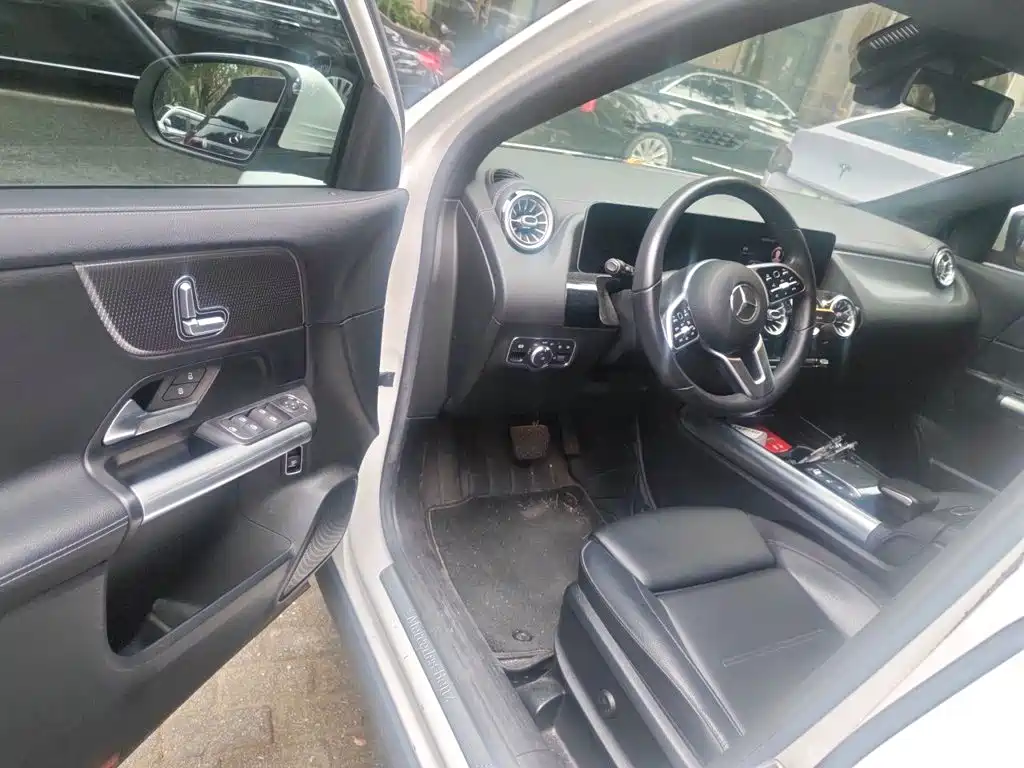 Mercedes-Benz GLA — миниатюра 17