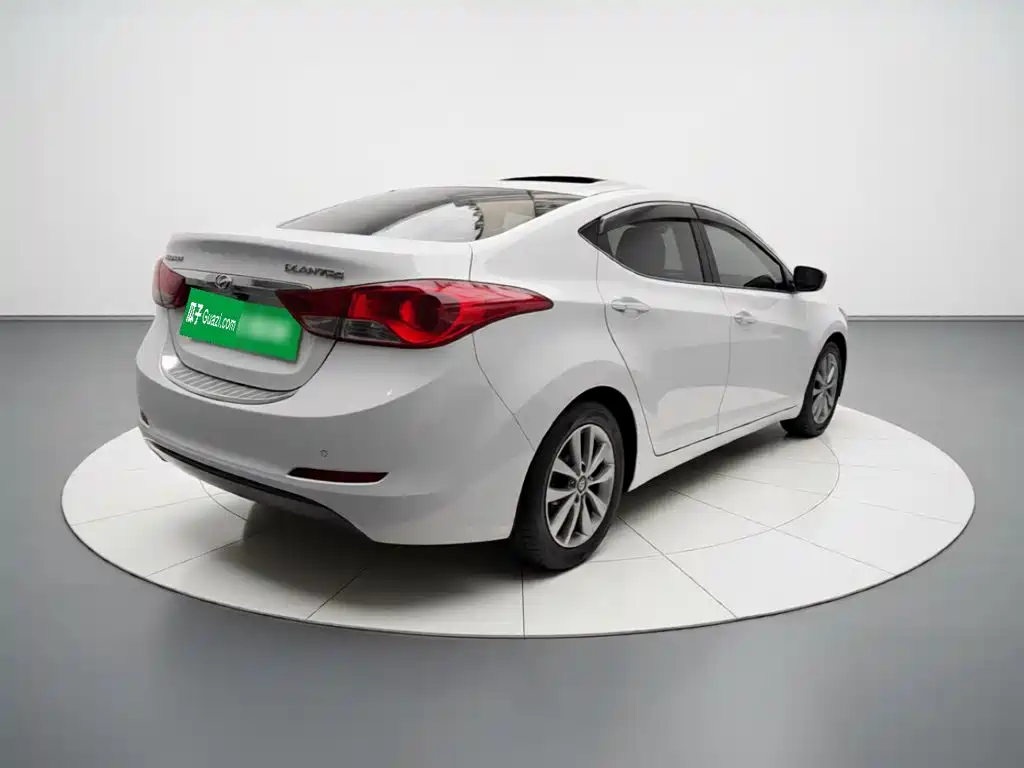 Hyundai Elantra Langdong — миниатюра 4