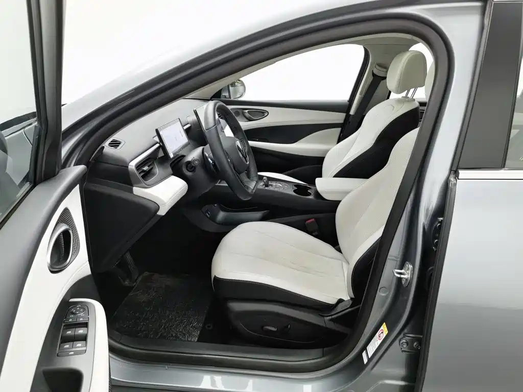 BYD Seal 05 DM-i — миниатюра 10