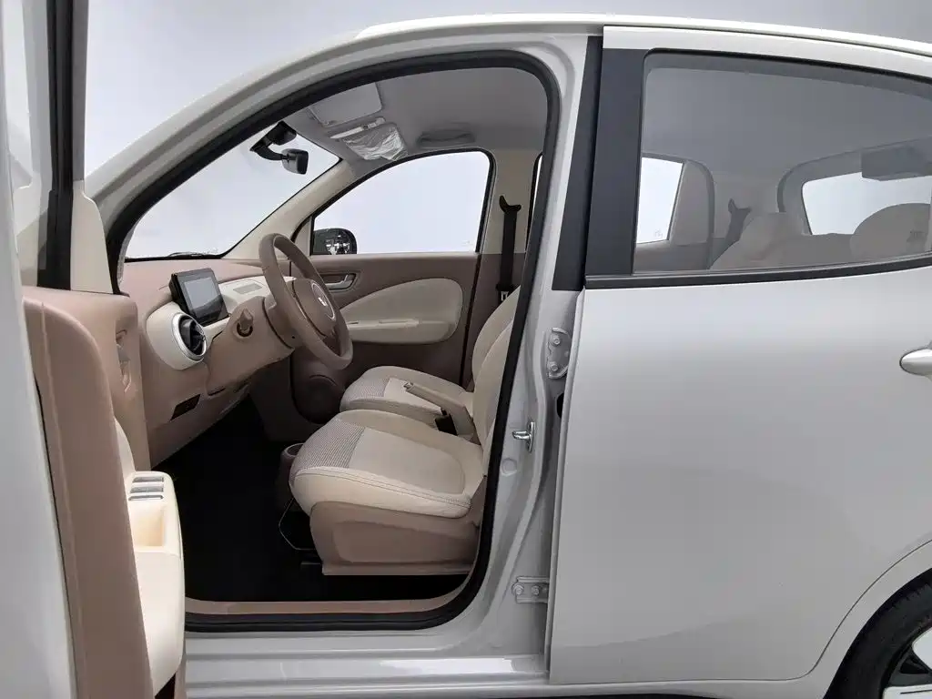 Wuling MINIEV — миниатюра 10