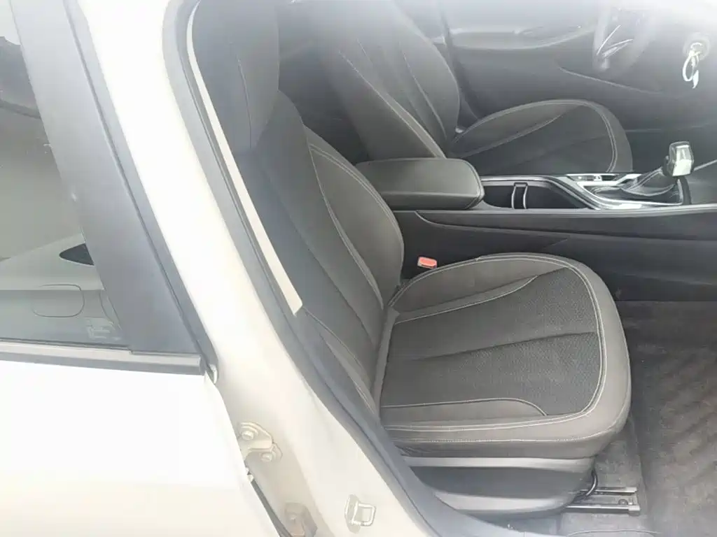 Buick Verano — миниатюра 25