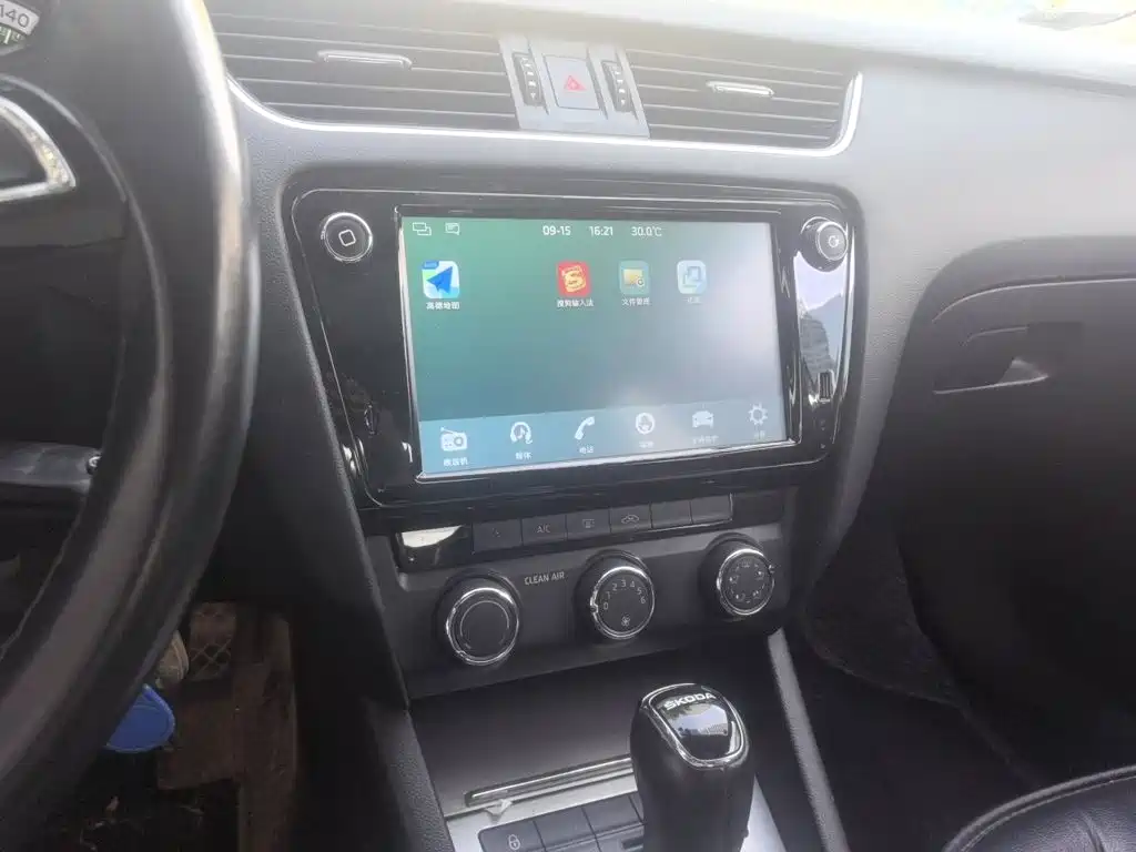 Skoda Octavia — миниатюра 14
