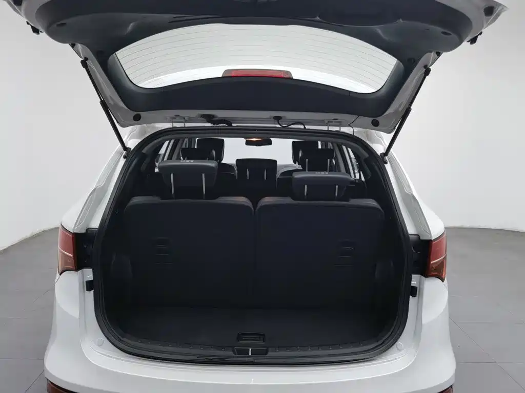 Hyundai Santa Fe — миниатюра 16