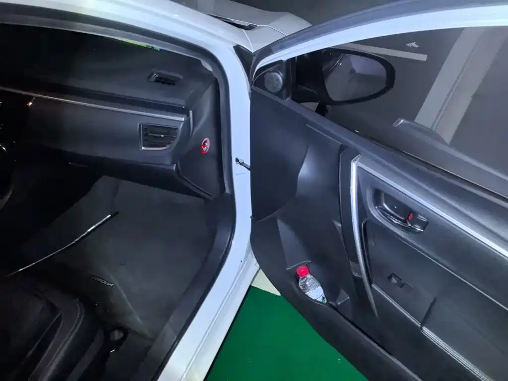 Toyota Corolla — миниатюра 18