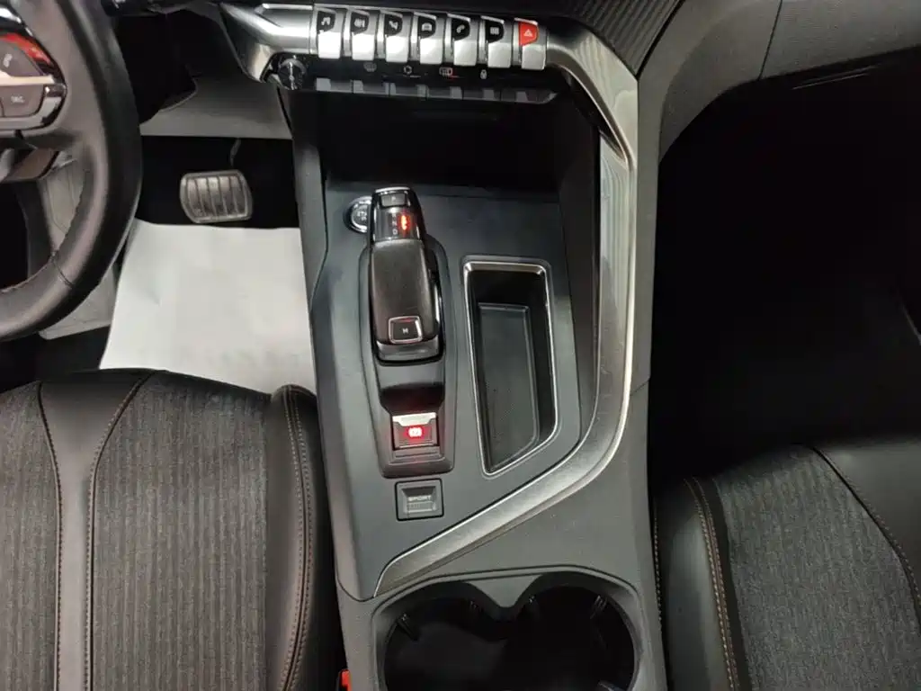 Peugeot 5008 — миниатюра 14