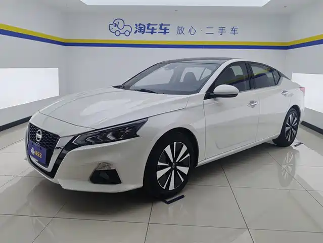 NISSAN TEANA