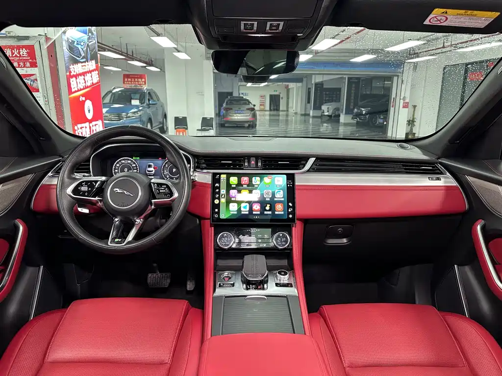 Jaguar F-PACE — миниатюра 20
