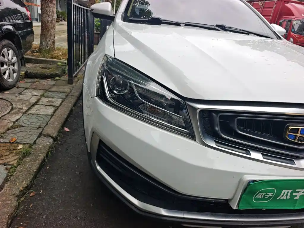 Geely Vision S1 — миниатюра 7
