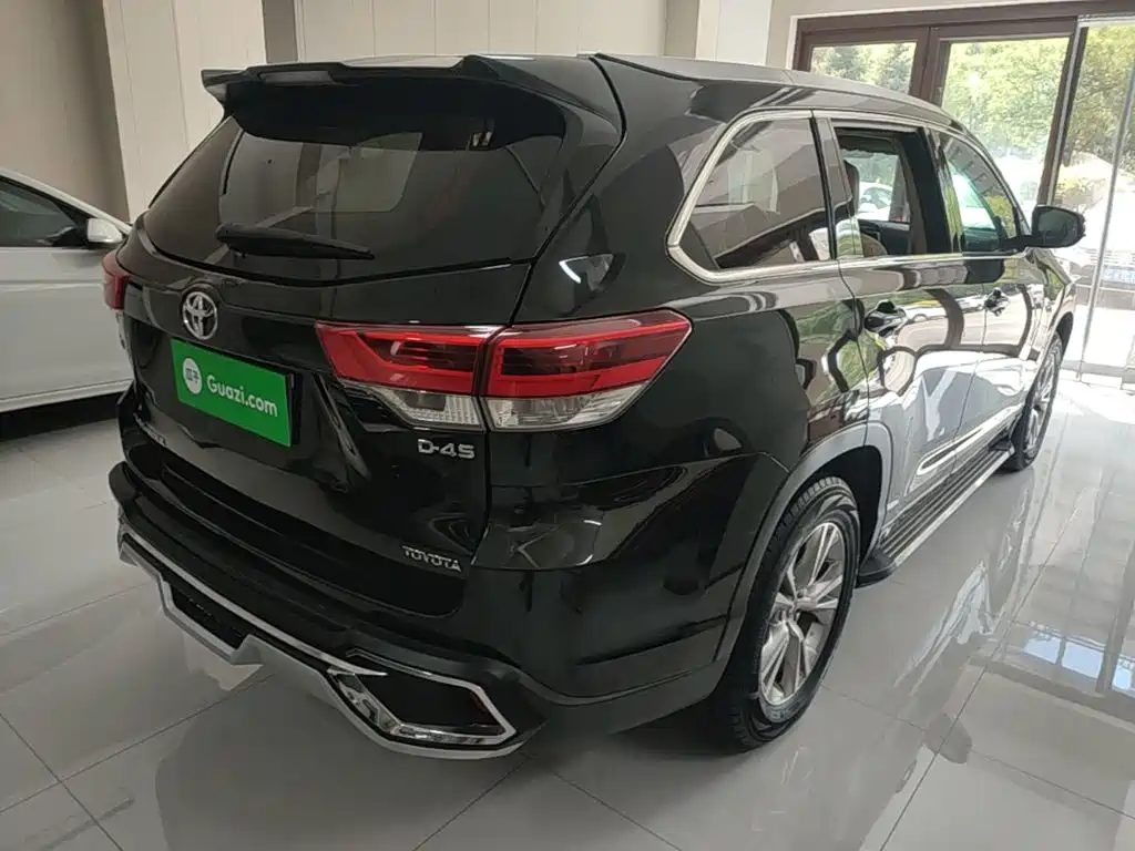 Toyota Highlander — миниатюра 7