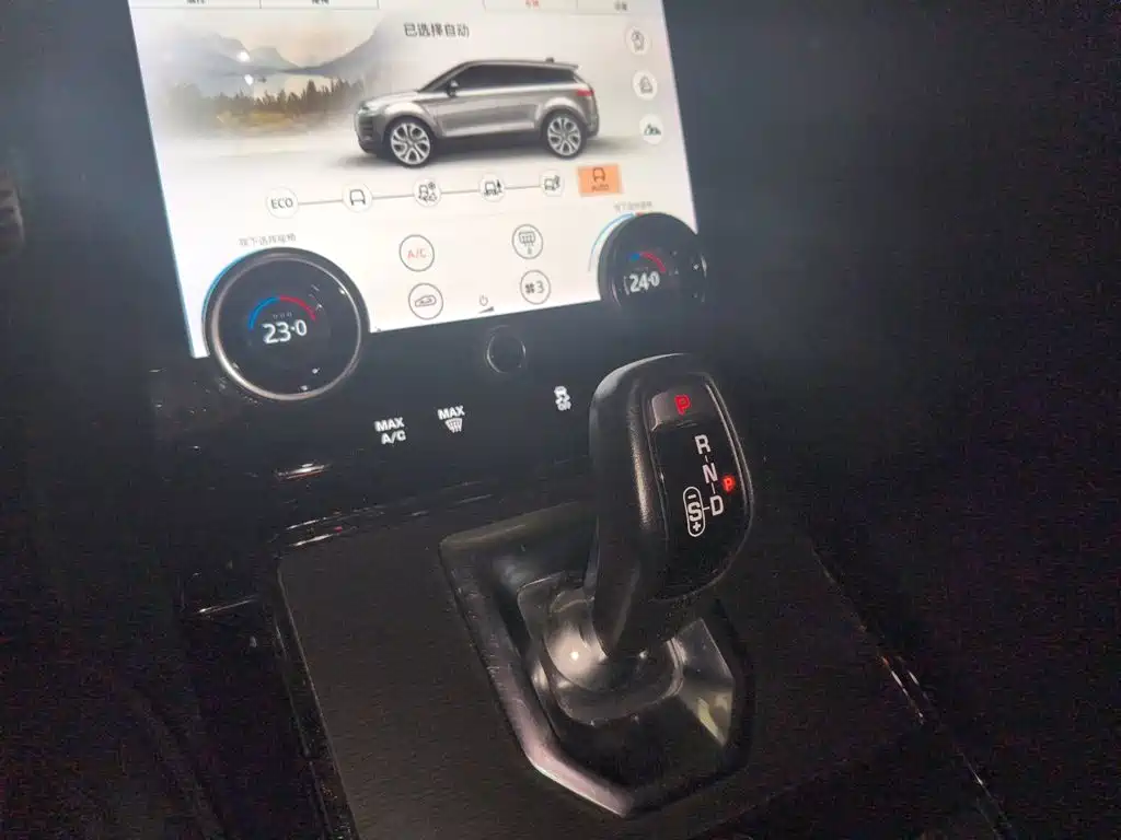 Land Rover Evoque — миниатюра 10