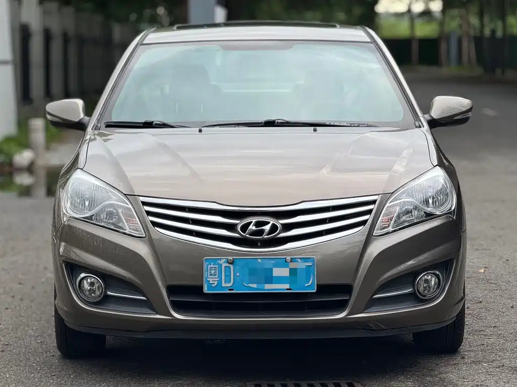 Hyundai Elantra — миниатюра 2