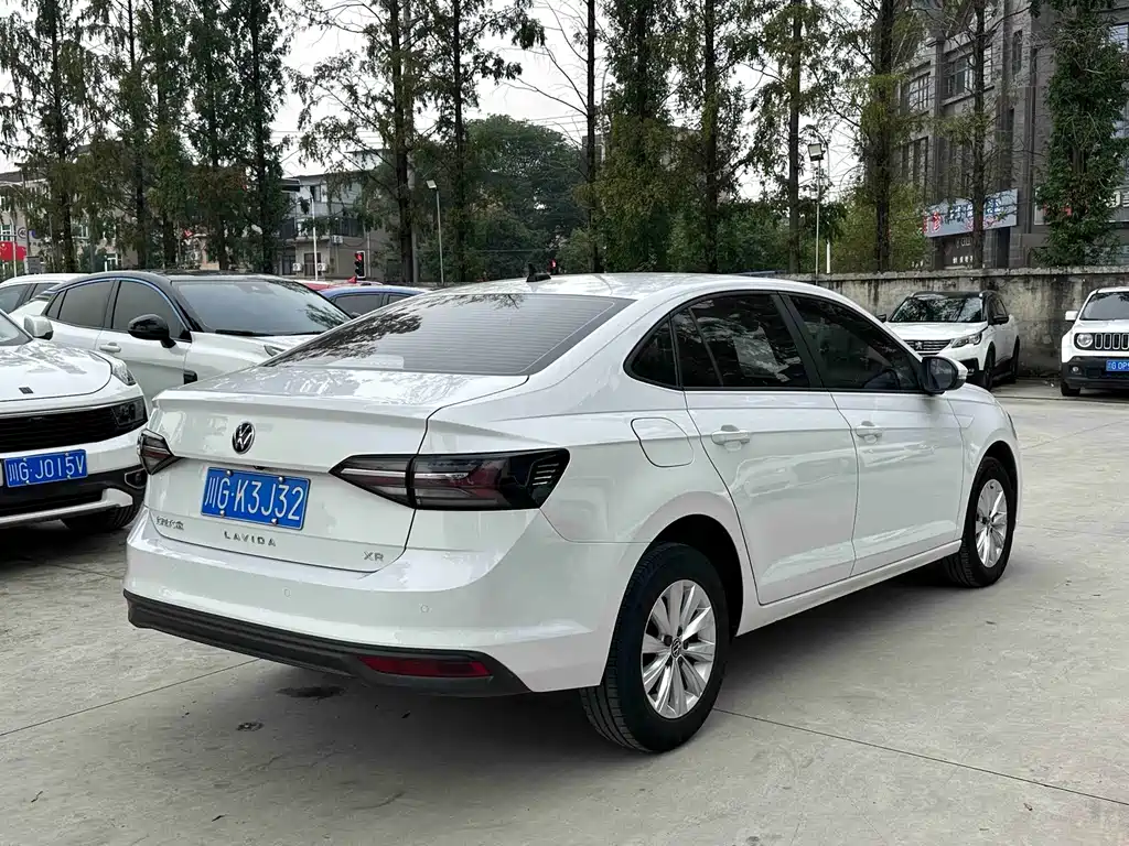 Volkswagen Lavida — миниатюра 11